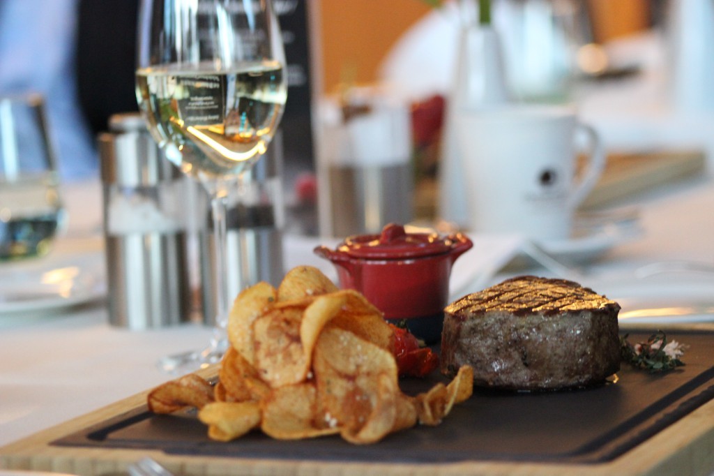 danabonfile-TheDoublesRestaurant_doubletreemoda_hilton