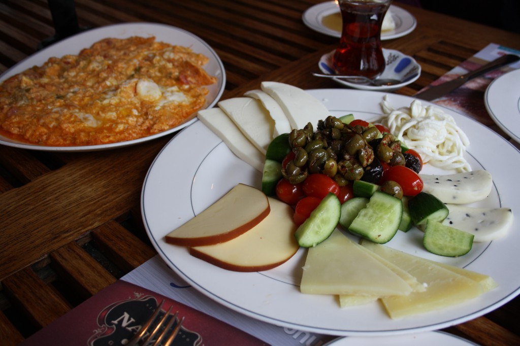 namlı-karaköy-kahvaltı