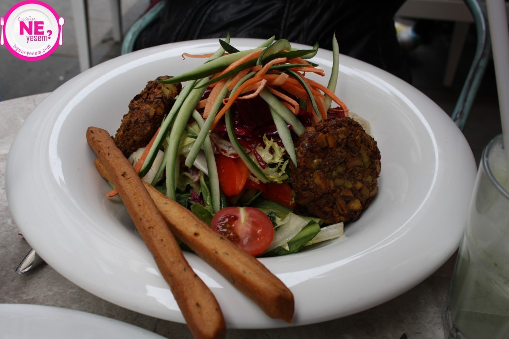 keçipeynirlisalata-hardal-bugunneyesem