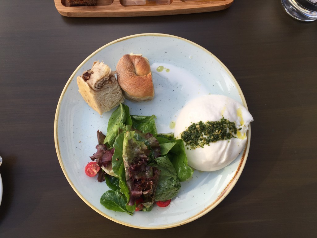 burrata peyniri-bugünneyesem-ormanada